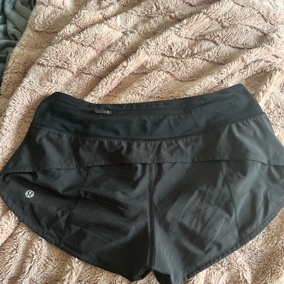 Lululemon speed up shorts - Picture 2 of 3